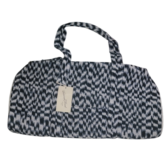 Universal Thread Jagquard Print Duffel Weekender Bag - Picture 4 of 4
